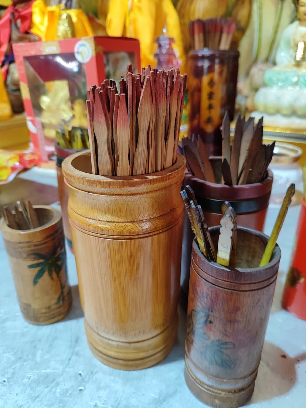 求籤問事